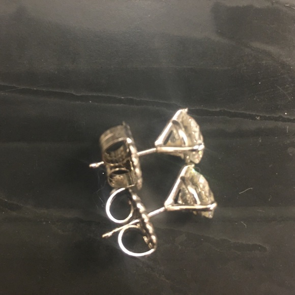 3 CARAT VINTAGE DIAMOND STUD EARRINGS! - Picture 6 of 7